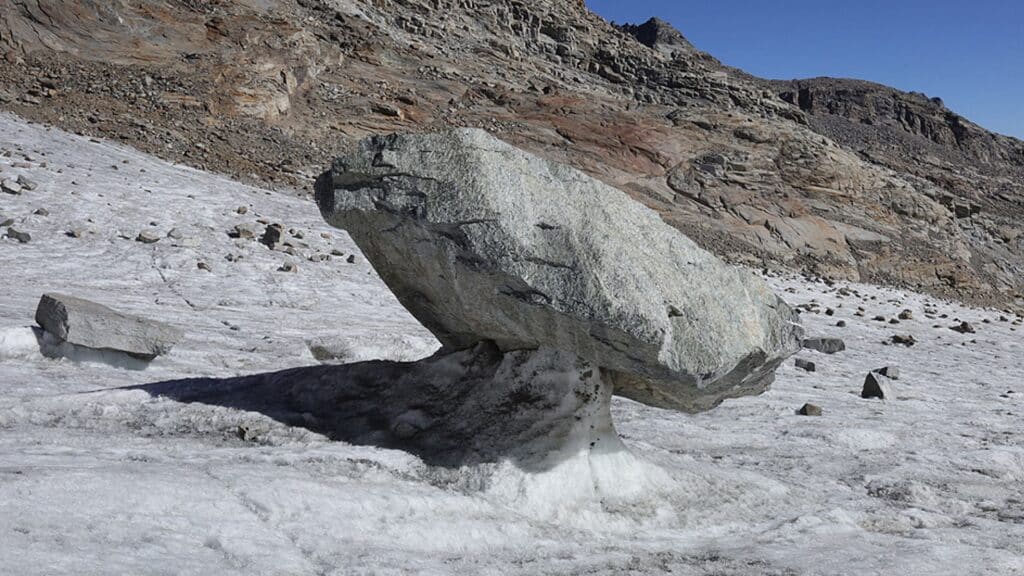 Ghiacciaio-Ciardoney-Fungo-Glaciale-Foto-Nimbus