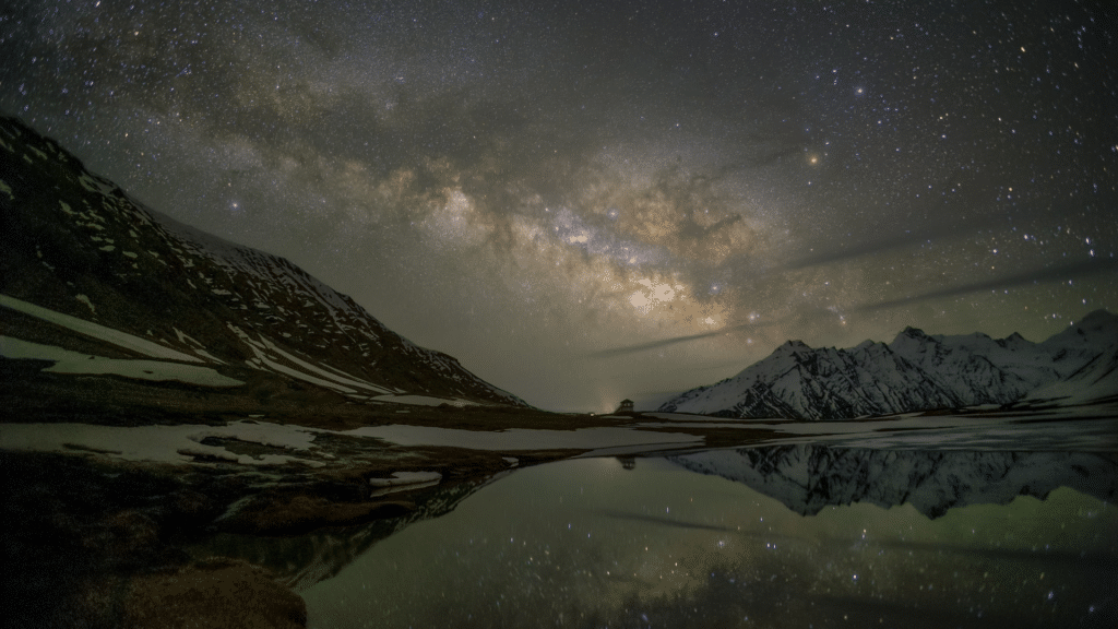 Cielo stellato in montagna
