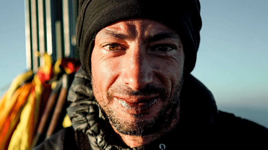 Kilian durante la traversata dei Pirenei. Foto Instagram Kilian Jornet