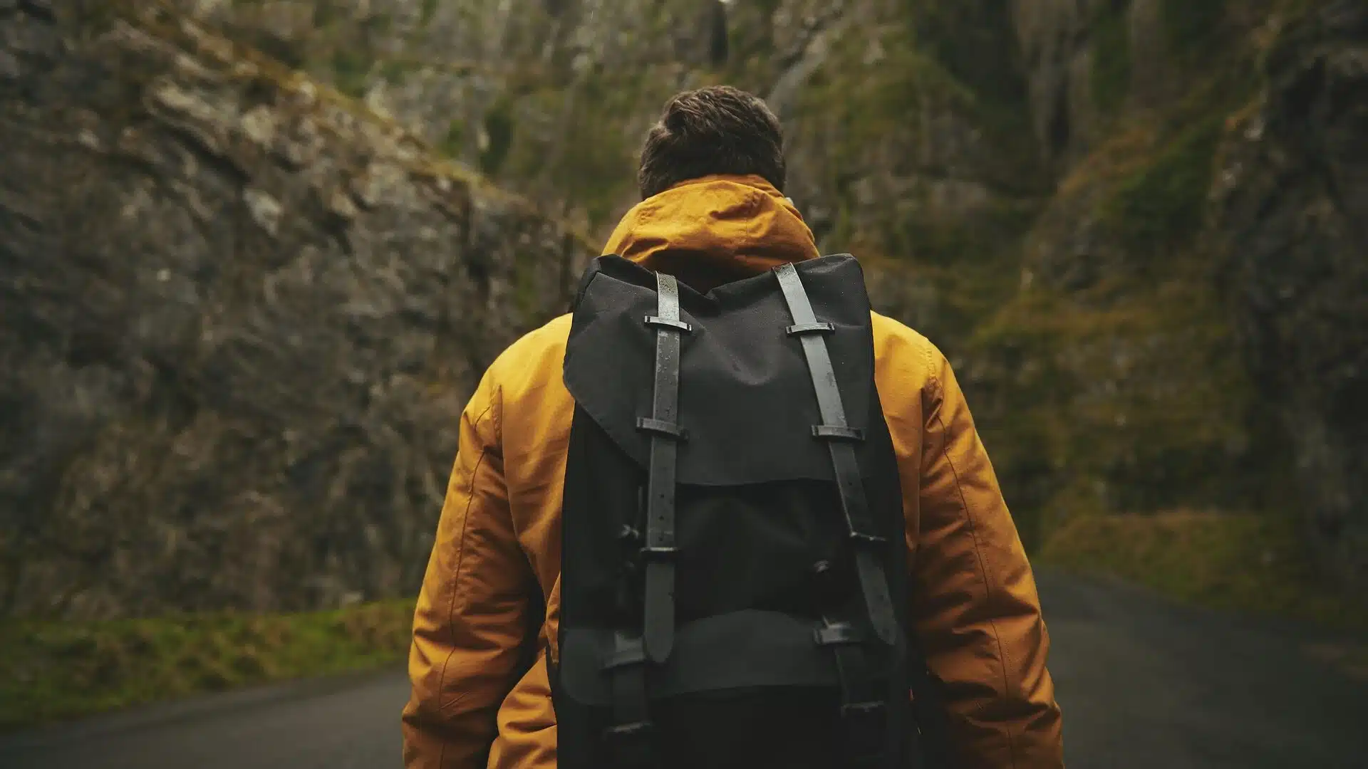 Trekking in montagna: l'abbigliamento giusto Mountain Genius