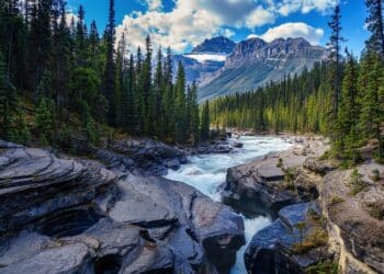 Canada: il ritiro dei ghiacciai rivela antiche attività di estrazione