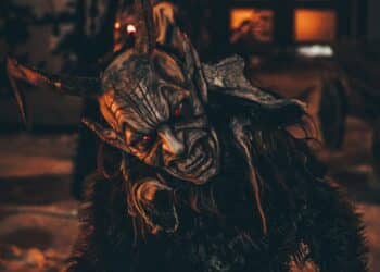 I Krampus: chi sono e dove vedere i demoni del Natale delle Alpi