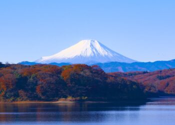 Monte Fuji: nuove regole e limiti di accesso per tutelare l’ambiente naturale